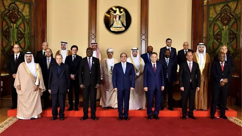 الرئيس يستقبل وزراء الإعلام العرب بقصر الاتحادية