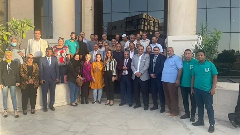 قطار التحالف الوطنى يصل الى الاقصر.. صور