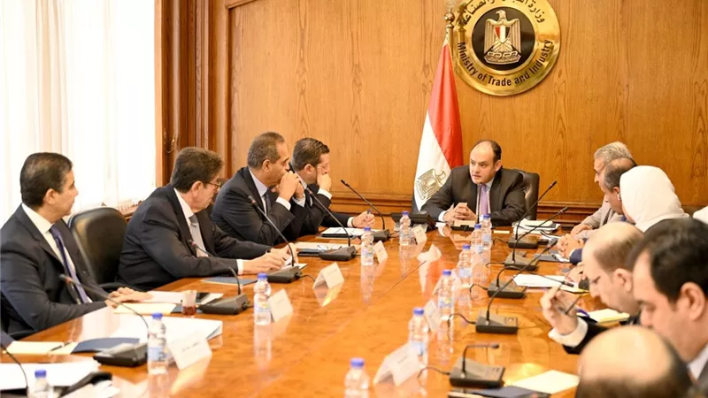 وزير التجارة:وضع رؤية موحدة لتنمية الصادرات لعرضها بالمؤتمر الاقتصادي
