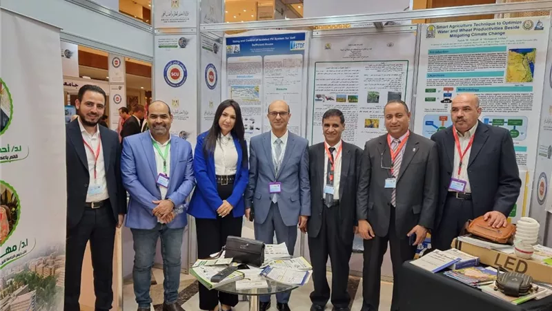رئيس جامعة أسيوط يشارك في منتدى مواجهة التغيرات المناخية..صور