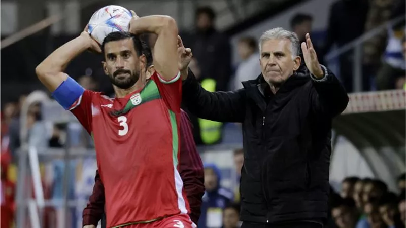 في الظهور الأول لمدرب منتخب مصر الأسبق .. إيران تهزم أوروجواى