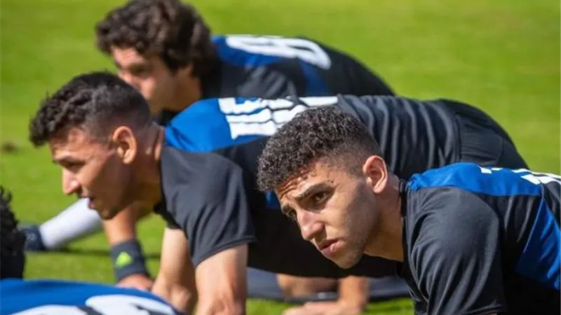 كوكا يشارك في التدريبات الجماعية للاهلى