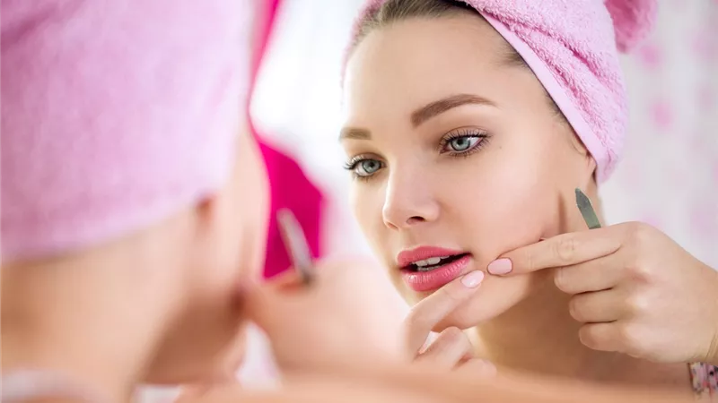 6 وصفات طبيعية للتخلص من بثور الوجه