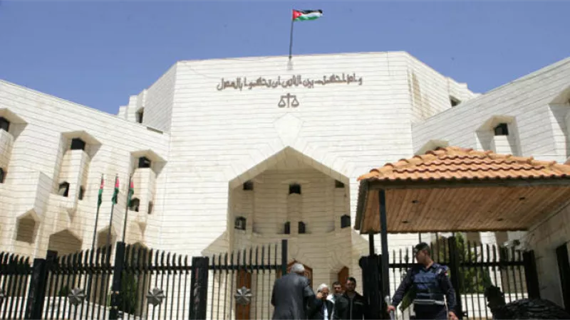 نائب عام محكمة الجنايات الكبرى بالأردن يقتل زوجته وابنه