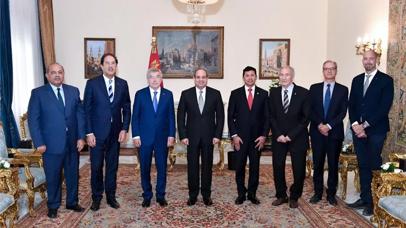 الرئيس السيسي يستقبل رئيس اللجنة الأولمبية الدولية