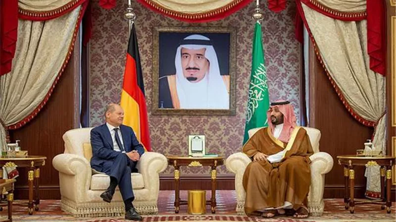 ولي العهد السعودي وشولتس يبحثان التعاون الثنائي وقضاياالمنطقة والعالم