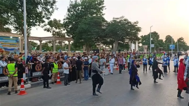 نجاح تنظيمي لديفيليه مهرجان الإسماعيلية للفنون الشعبية ..لايف