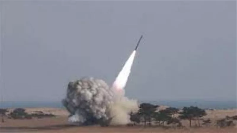 كوريا الشمالية تطلق صاروخا باليستيا قصير المدى باتجاه بحر اليابان