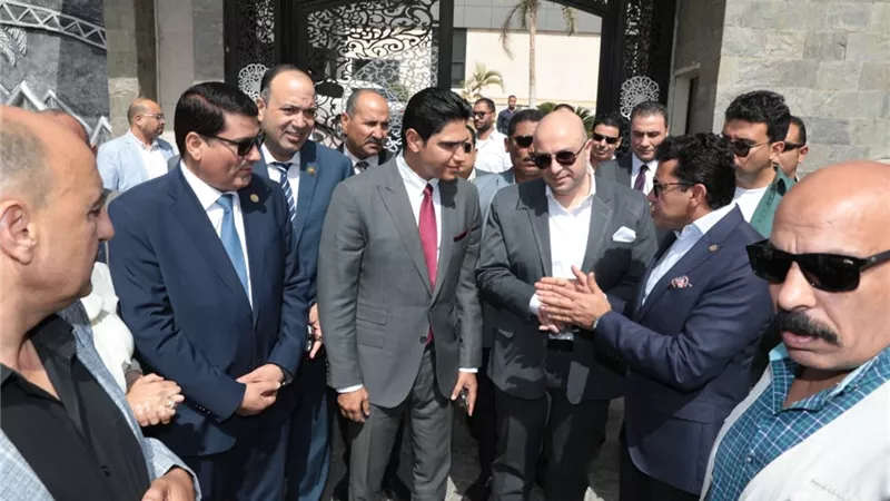 محافظ بني سويف ووزير الشباب والرياضة يطلقان شارة بدء ماراثون الدراجات
