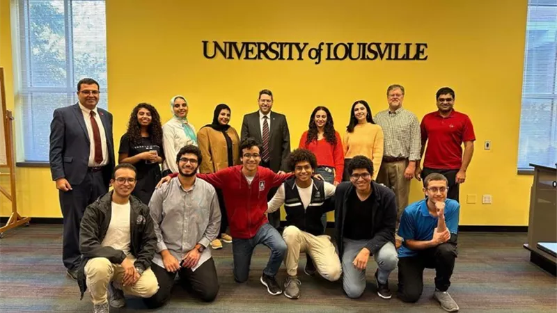 طلاب جامعة أسيوط يحصدوا المراكز الأولى فى مسابقة أبحاث جامعة لويزفيل