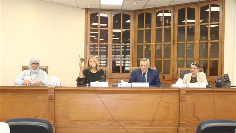 آداب عين شمس تستضيف ورشة عمل 