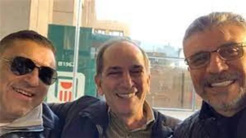 عمرو الليثى يشارك متابعيه بصور نادرة لـ هشام سليم