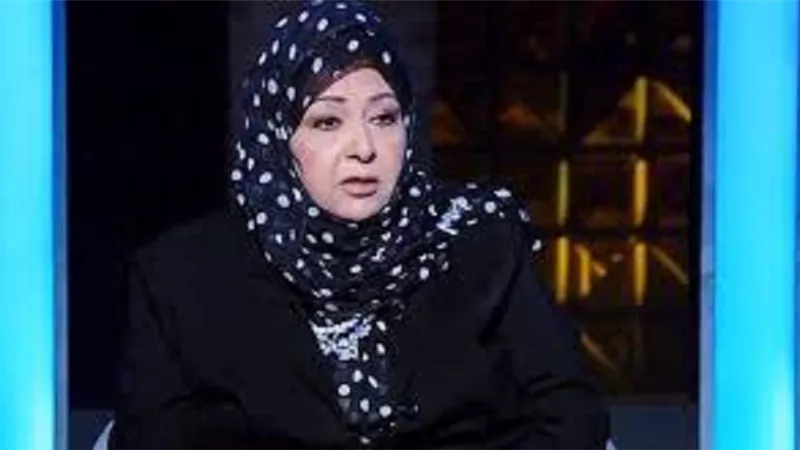 عفاف شعيب لمنتقدى شراء ملابسها من المانيا : 