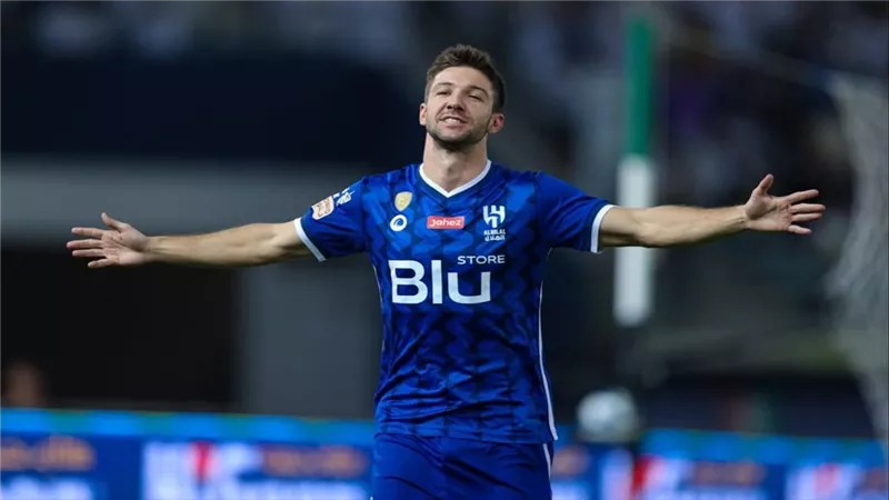 فوز الهلال السعودى على القادسية الكويتى بهدفين دون رد.. ودياً