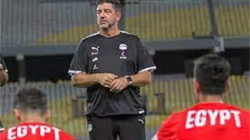 عبدالعال: روي فيتوريا لن يكمل مدته مع المنتخب
