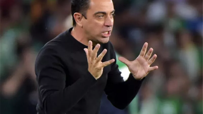 برشلونة يعيد النظر في التعاقد مع نجم مانشستر سيتي