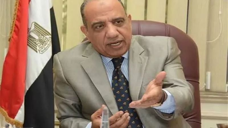 وزير قطاع الأعمال: مشروعات لتطوير مصانع الأدوية بـ1.8 مليار جنيه