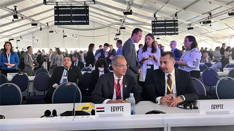 طلعت يعقد لقاءات غدا مع كبار المسئولين بمؤتمر الدولى للاتصالات