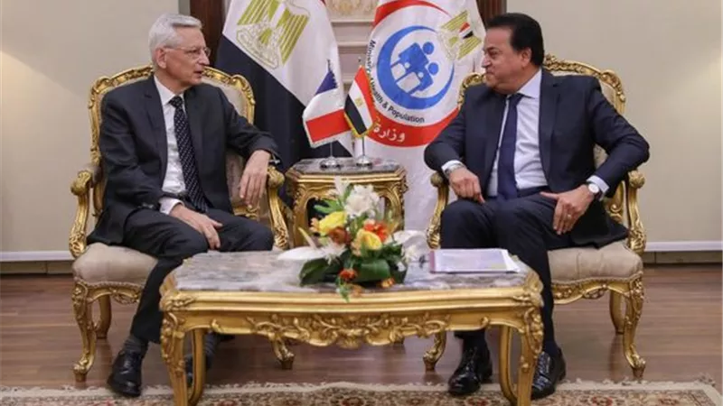 باريتي يشيد بقدرة الدولة المصرية على الارتقاء بجودة الخدمات الصحية