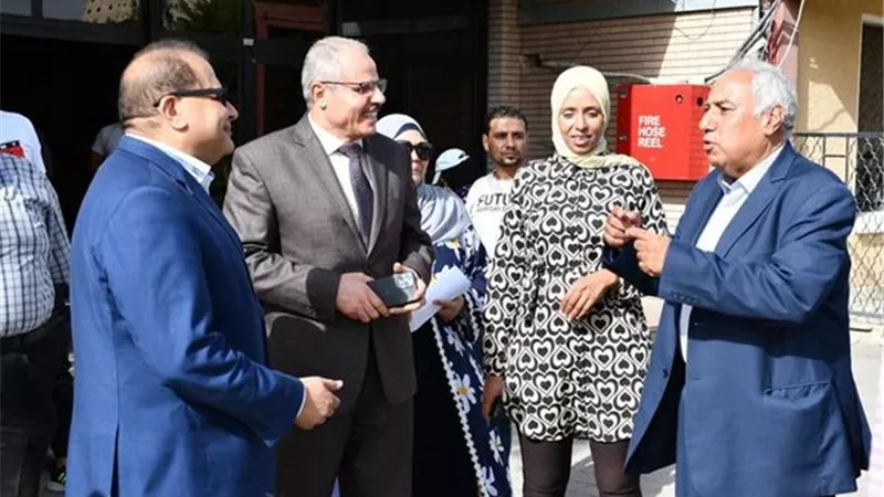 رئيس جامعة القناة يتفقد تطوير الأقسام الداخلية بالمستشفى التعليمي صور