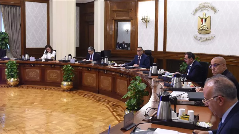 رئيس الوزراء يتابع الموقف التنفيذي لمشروع 