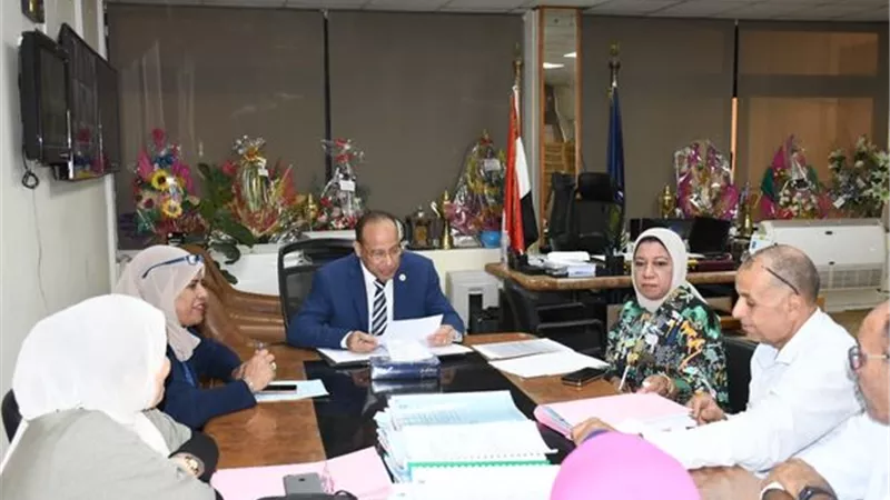 نائب رئيس جامعة القناة يبحث جهود صندوق التكافل الإجتماعى المركزى