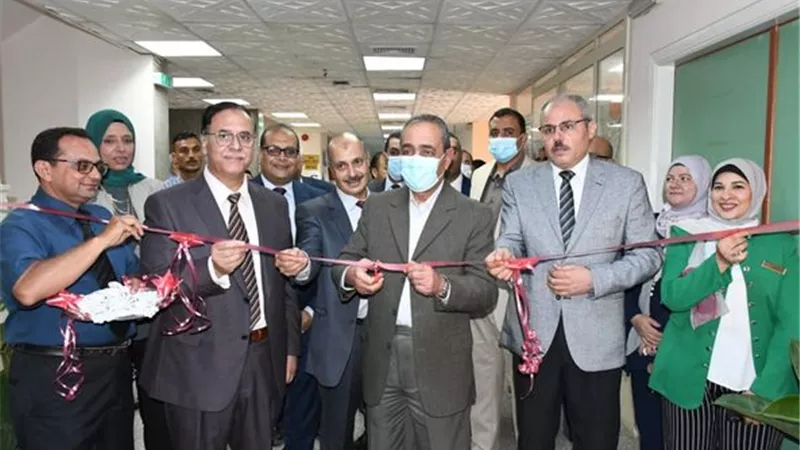 محافظ الإسماعيلية ورئيس جامعة القناة يفتتحان تطوير المستشفى التخصصي
