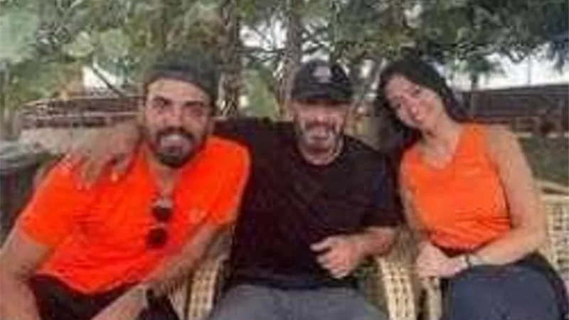 اسلام جمال وعروسته برفقة احمد السقا