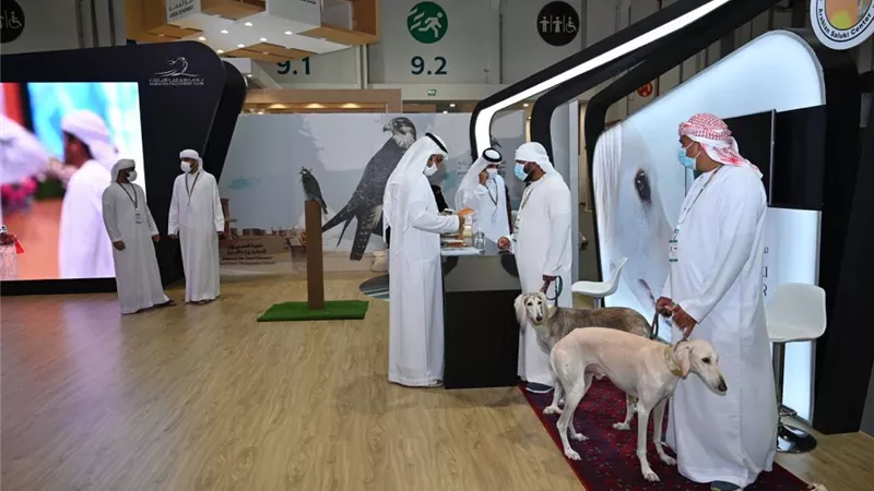 أبو ظبي الدولي للصيد والفروسية يواصل فعالياته لليوم الثاني