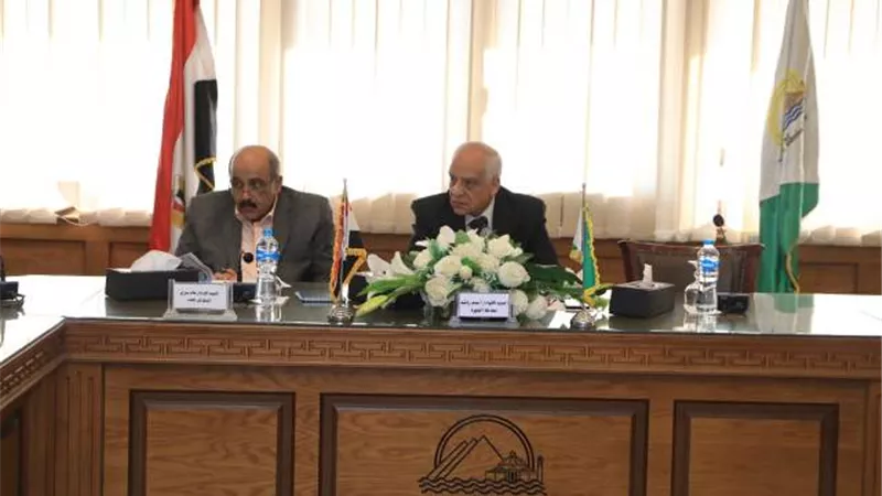 محافظ الجيزة يوجه بإزالة مخالفات التعدى على الجراجات