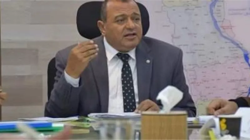 رئيس مياه المنيا يتابع ميدانيا مشروعات مبادرة 