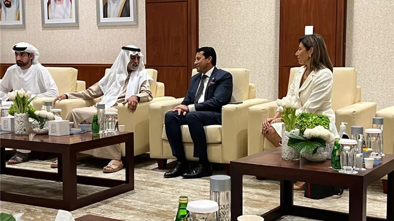 وزيرالشباب يشارك فى الجلسة الافتتاحية لمنتدى الاتصال الحكومى بالشارقة