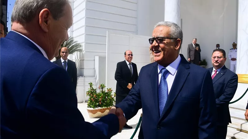 المستشار حنفي جبالي يستقبل رئيس المجلس الوطني الفلسطيني