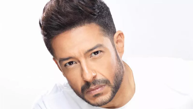 محمد حماقى يحيى حفلاً غنائيًا بالإسكندرية