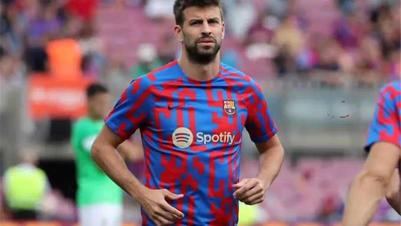 مدافع برشلونة يقترب من الانضمام لـ أتليتكو مدريد