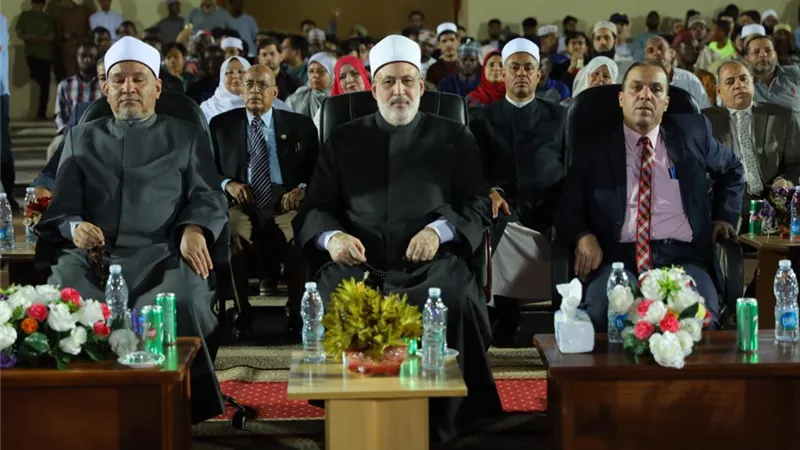 وكيل الأزهر يشارك الطلاب الوافدين في الاحتفال بذكرى المولد النبوي