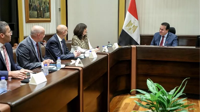وزير الصحة يبحث تطبيق تكنولوجيا الذكاء الاصطناعي بالمنظومة الصحية