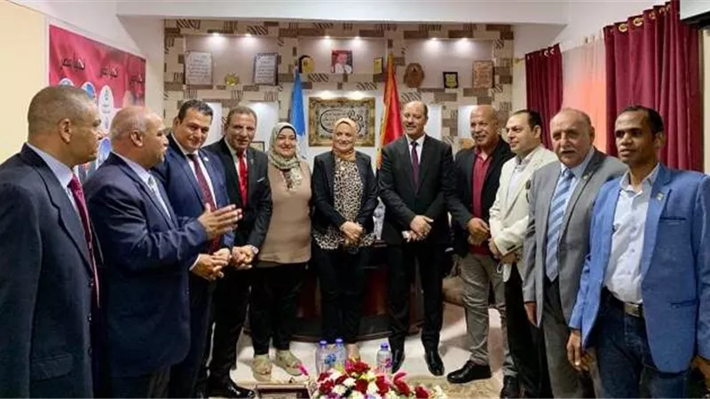 مدير تعليم الاسكندرية يفتتح مبنى إدارة المنتزه اول الجديد