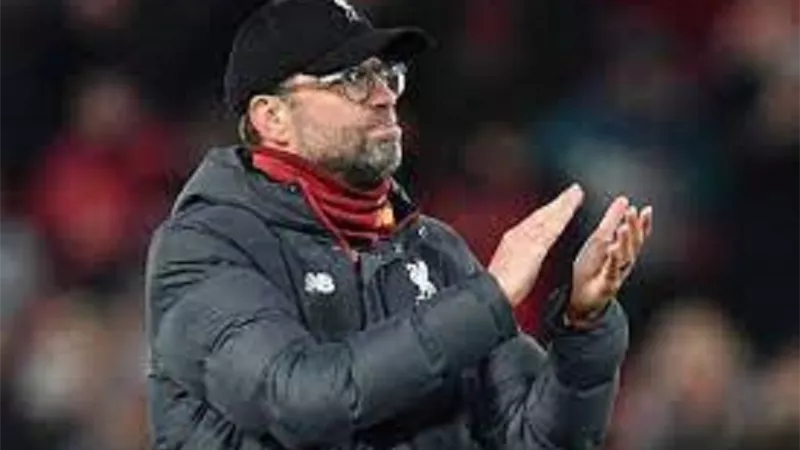 بعد استبعاده من منتخب انجلترا .. كلوب يدافع عن أرنولد