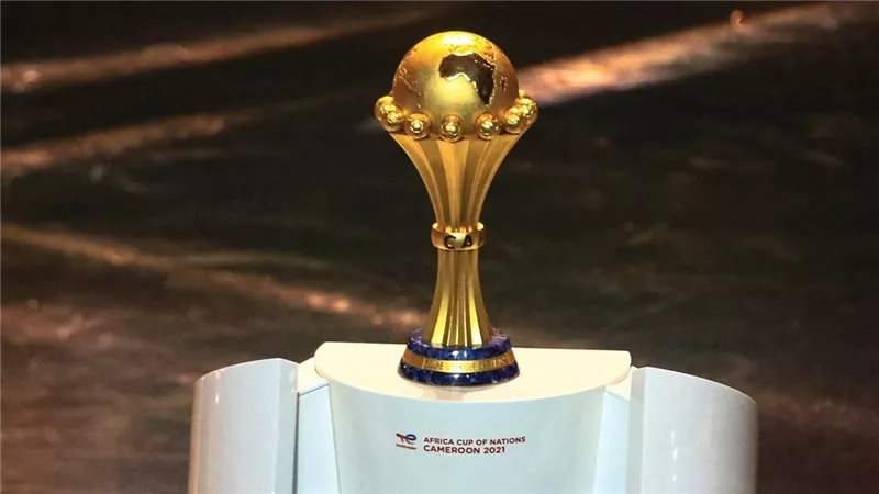 الكاف يدرس سحب تنظيم بطولة افريقيا من غينيا