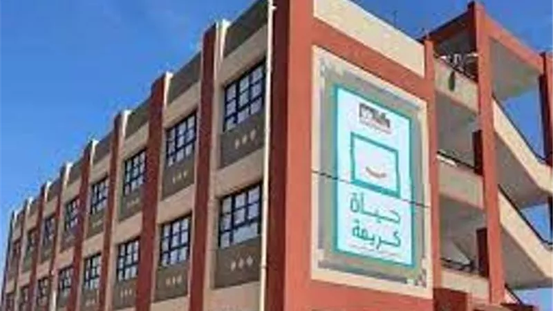 محافظ قنا يتفقد فعاليات اليوم الثانى للقافلة الطبية بنقادة