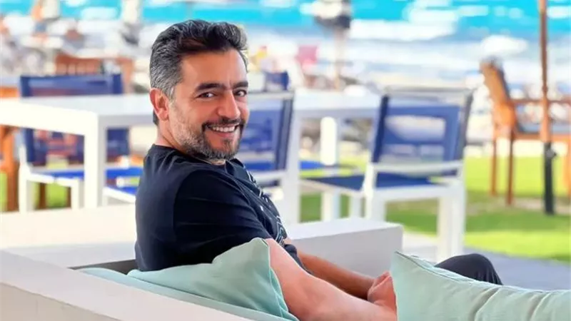 هانى سلامه يخطف أنظار متابعيه باطلاله مميزة .. شاهد