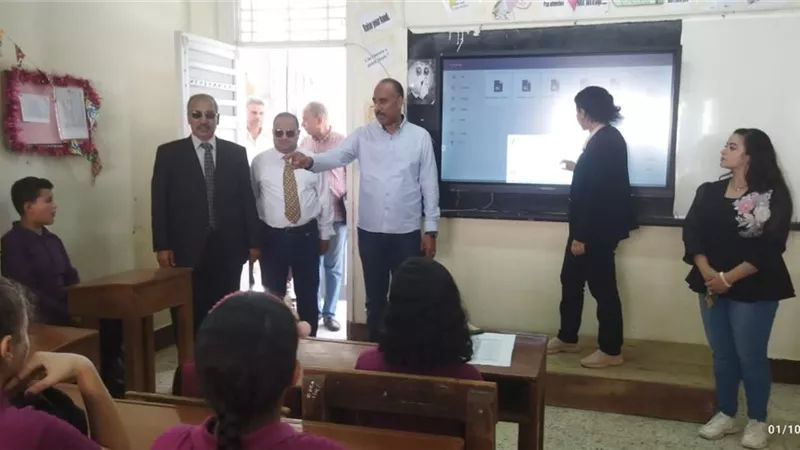 بالصور..مدير تعليم المنوفية يتفقد انتظام الدراسة ببعض مدارس إدارة منوف