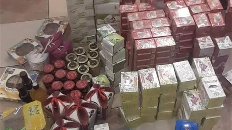 ضبط 267 علبة حلوى ومشروبات و960 عبوة عسل ملكي ومنشطات جنسيه منتهيه