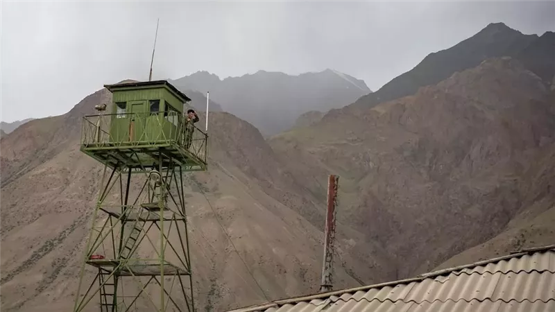 وزارة خارجية قيرغيزستان تنصح مواطنيها بالامتناع عن السفر إلى طاجيكستا