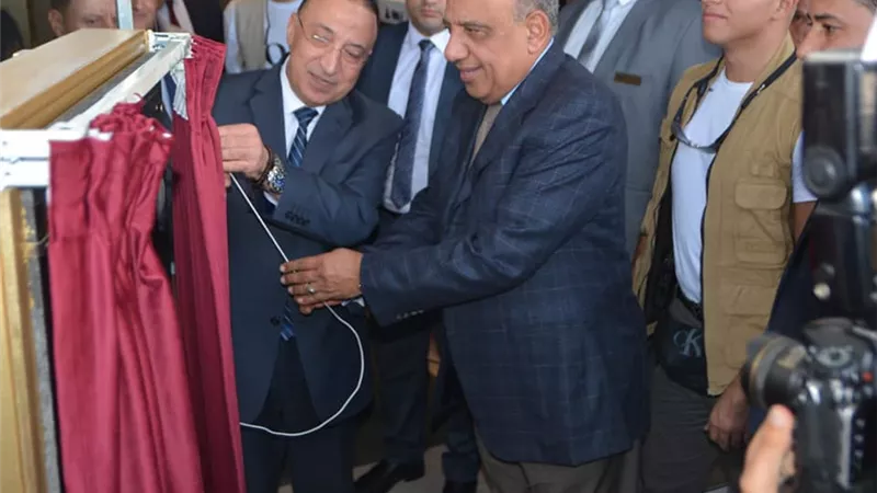 وزير قطاع الأعمال يفتتح المرحلة الأولى لتطوير فندق رومانس بالإسكندرية