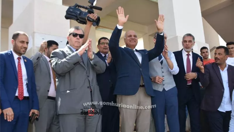 رئيس جامعة السادات يهنىء الطلبة الجدد بالعام الدراسي الجديد