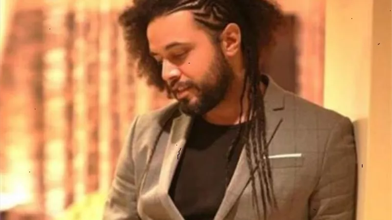 اليوم.. عبد الفتاح الجرينى يشارك فى مهرجان رالى المغرب