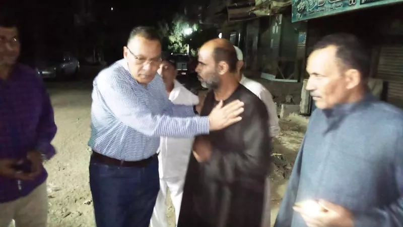 محافظ الشرقية يتفقد قريتي المهدية والمحمودية بههيا