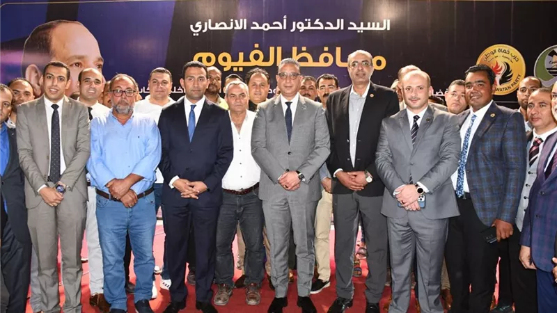 محافظ الفيوم يفتتح تشغيل المرحلة الأولى لخطوط أتوبيسات النقل الدلخلي